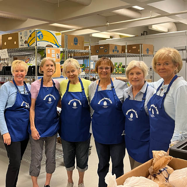 Northside Food Pantry
Caring for those experiencing hardship and food insecurity in Washington Township.


