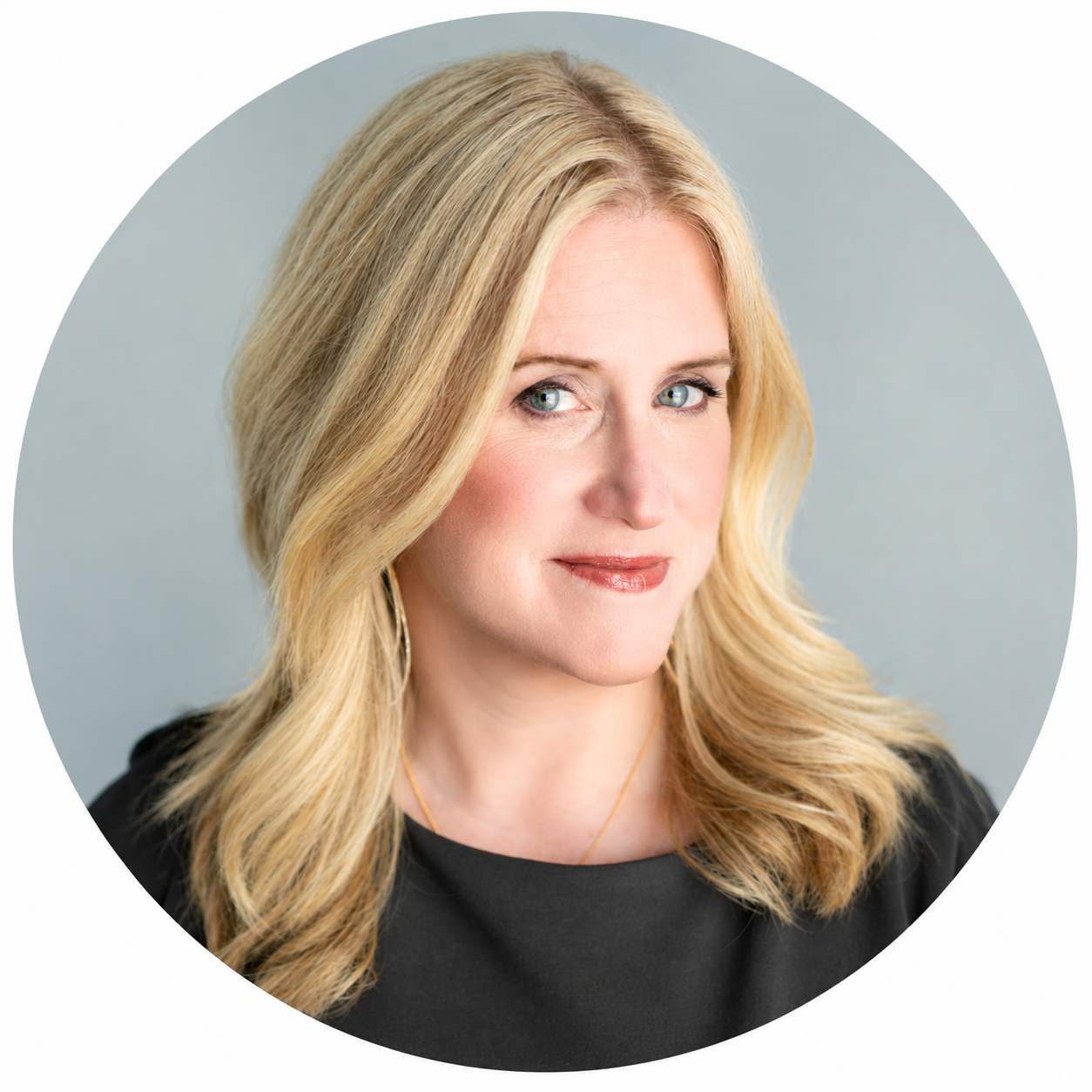 LaurieWatson_Headshot.png