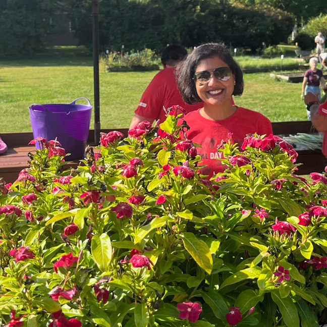 Northside Garden

Let's grow together! Volunteers are welcome to come help plant, weed, and care for our garden.

Volunteer
